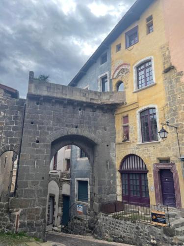 Le Puy-en-Velay Apartment | Aux Portes du Mont Anis