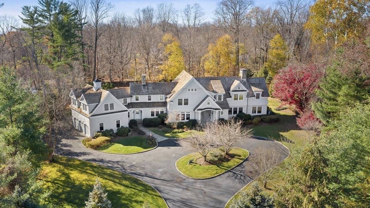 Westport House | AVAIL 4TH OF JULY WEEK! 5-Bedroom Estate with Saltwater Pool, Spa, Game Room