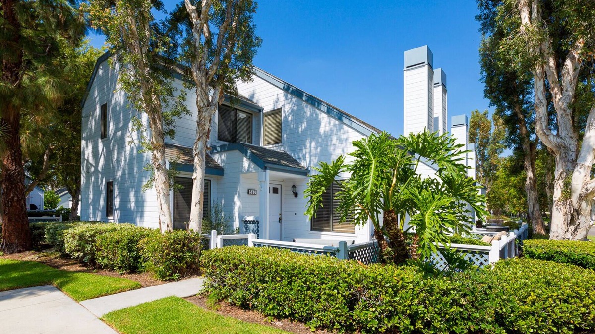Woodbridge House | Available Oct 15th. Clean & Quiet Townhome, Irvine Woodbridge - Pool & Spa