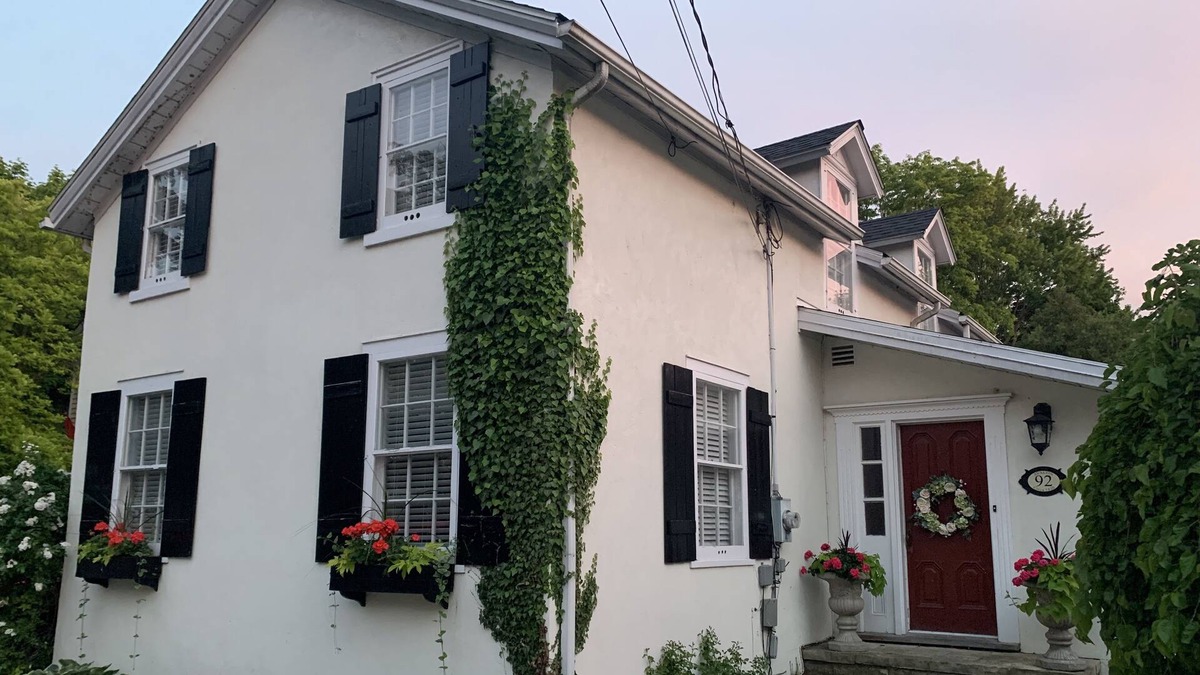 Old Town Historic District House | Avalon, Circa 1820, with Heated Pool in the Heritage District