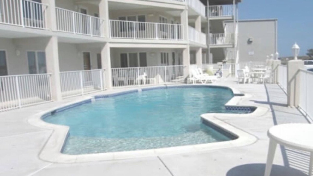 Stone Harbor Condo | Avalon Stone Harbor - Heart of 7 Mile Island, Beach Block!