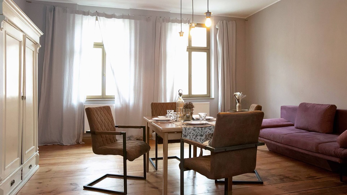 Cottbus Apartment | Avancers - Homelike Living. Historische Villa mit Komfort