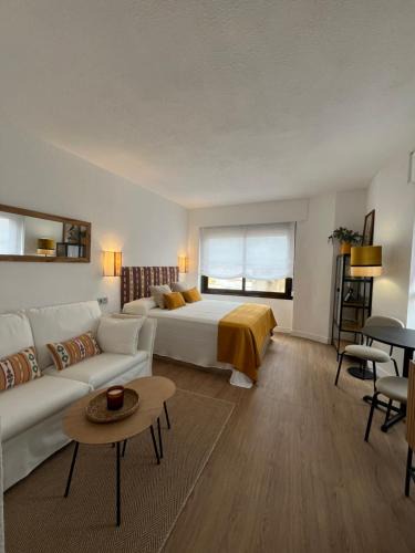 Triana Apartment | AvantiStays Ribera