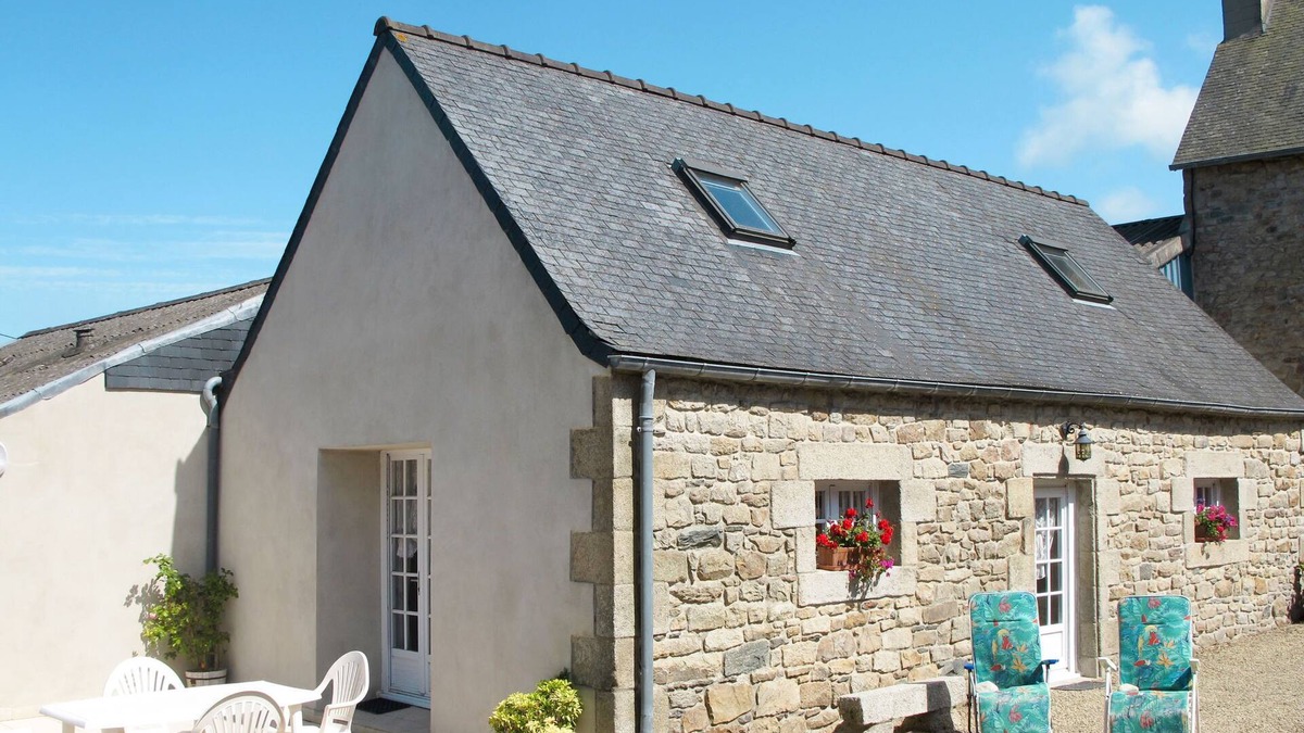 Saint-Pol-de-Leon House | Avel Vor by Interhome