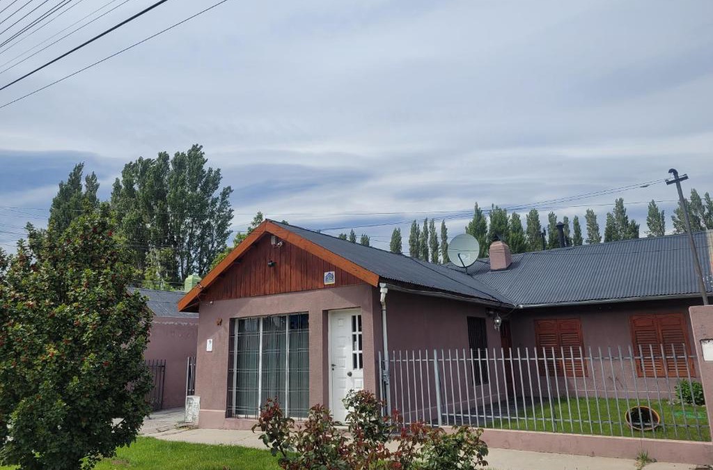 Los Antiguos House | Avenida Centro
