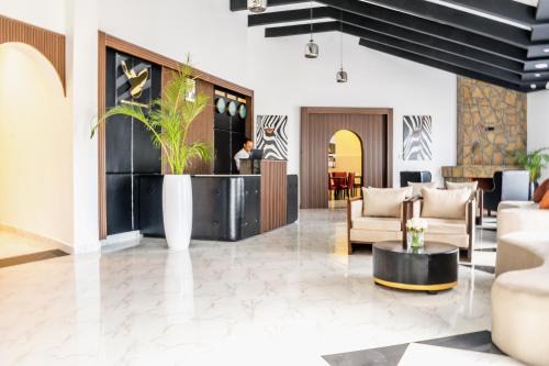 Naivasha Hotel | Avian Court Hotel