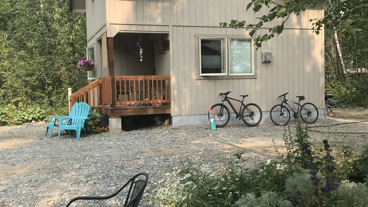 Talkeetna House | Aviator Cabin