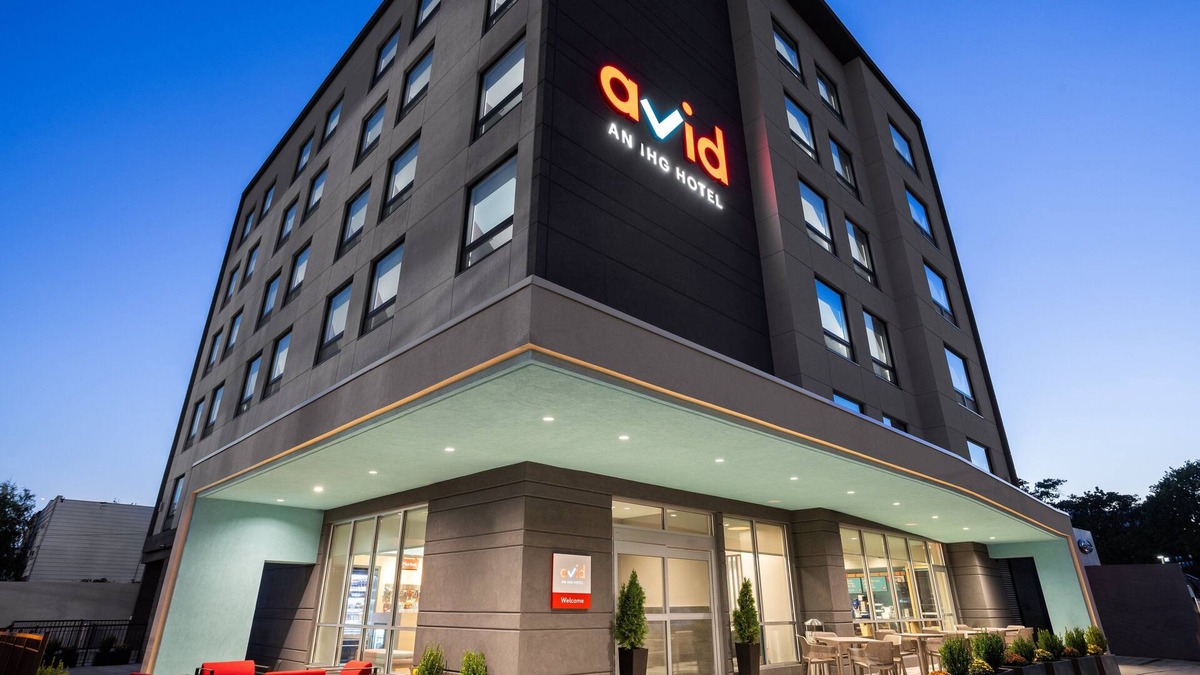 Bay Ridge Hotel | avid hotel Brooklyn Dyker Heights by IHG
