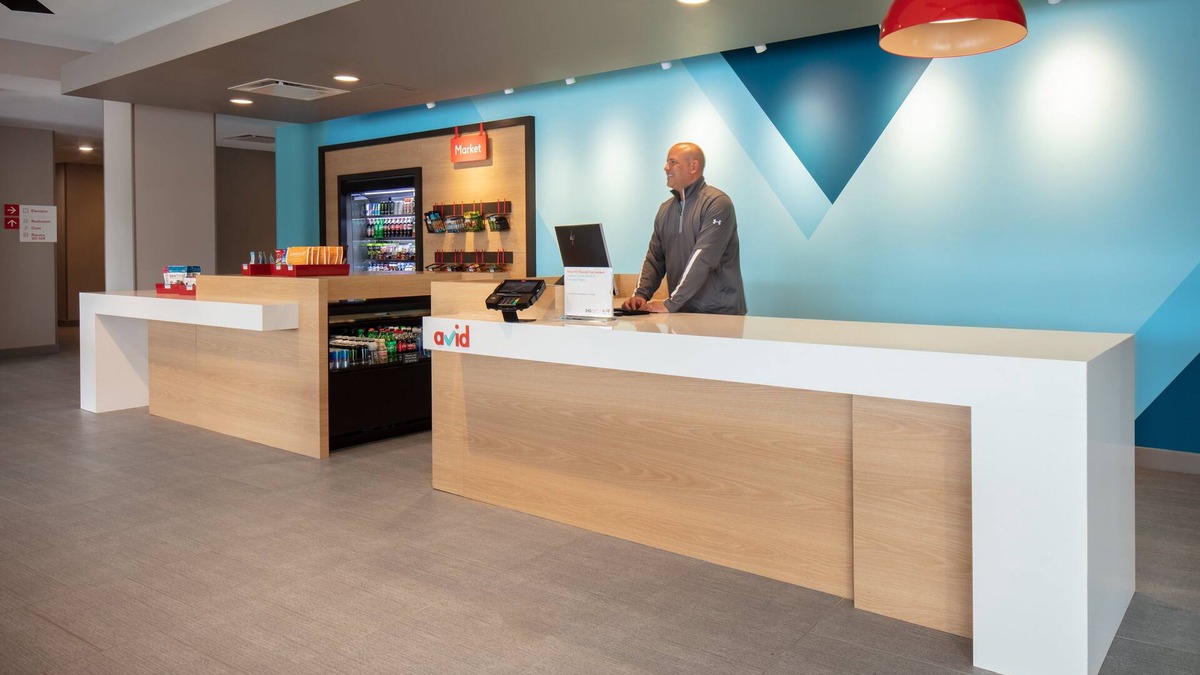 Madison Hotel | avid hotels Madison - Monona by IHG