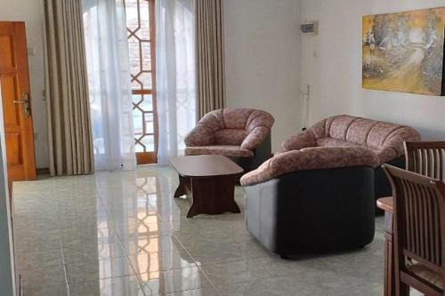 Tennekumbura Apartment | Avocado Retreat