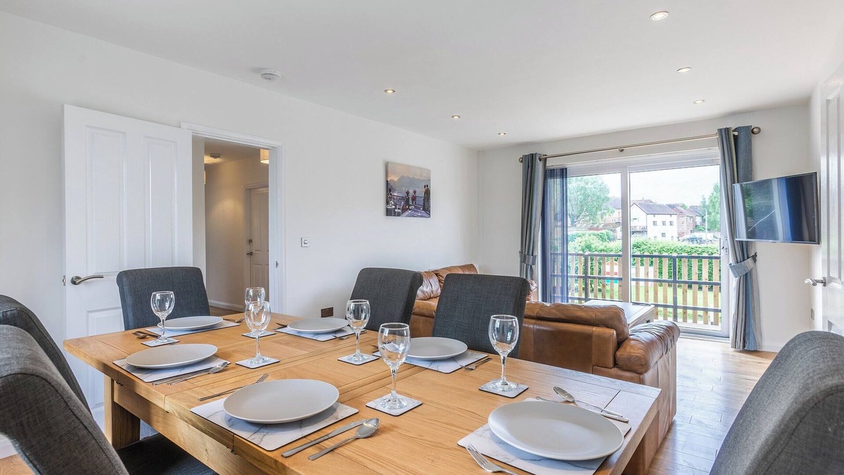 Tewkesbury Cottage | Avon Lock Cottage - UK34125