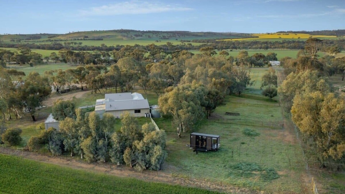 Beverley House | Avon River Homestead by Tiny Away