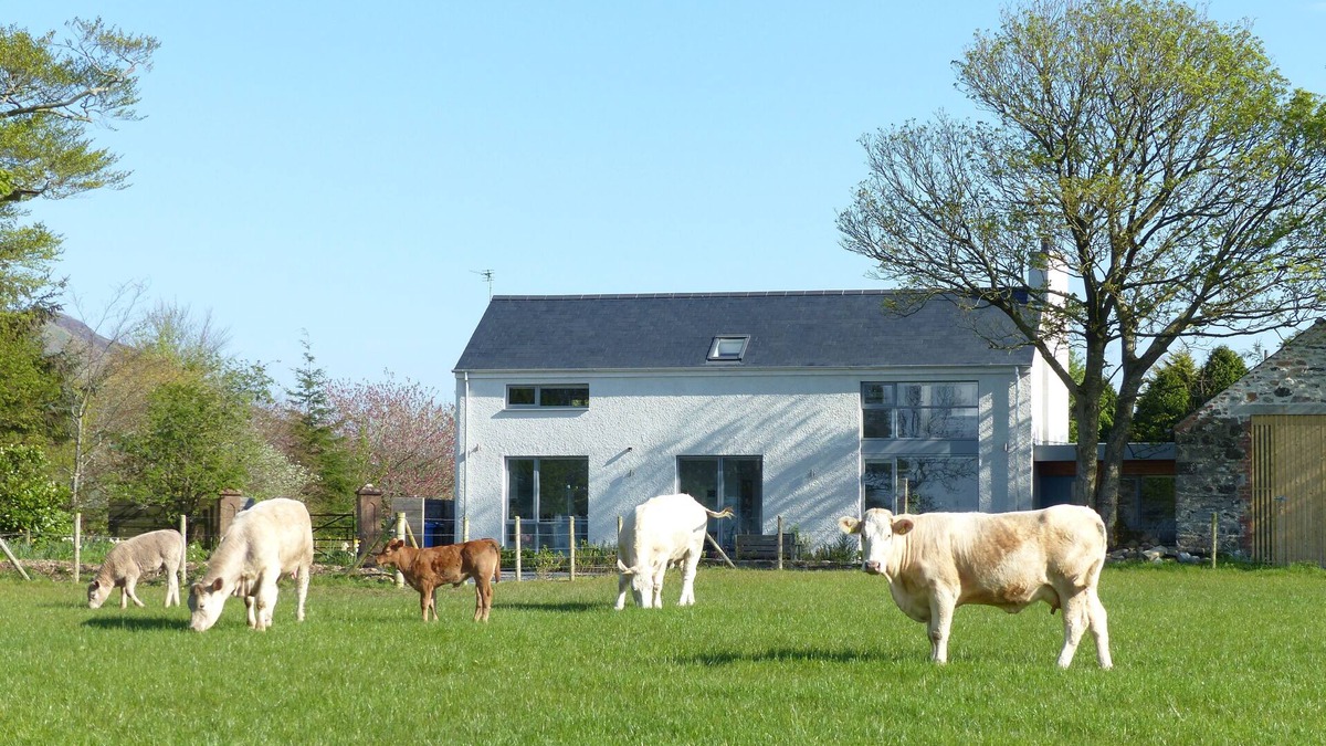 Limavady House | AWARD WINNING 5* CONTEMPORARY HOUSE SET IN AN AREA OF OUTSTANDING NATURAL BEAUTY