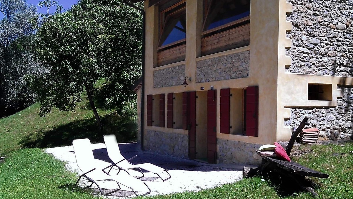 Miane House | Away from overturism at harvest time