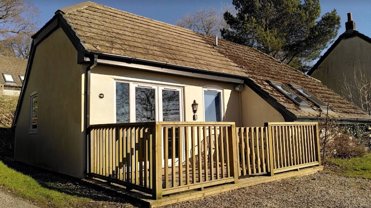Highampton Cottage | AWDRY BUNGALOW, pet friendly, character holiday cottage in Sheepwash