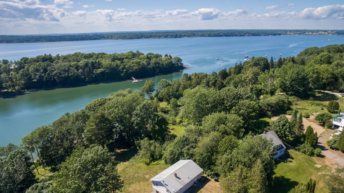 Orrs Island House | Aweighs Away- Waterfront home perched above the gentle shore of Beal's Cove