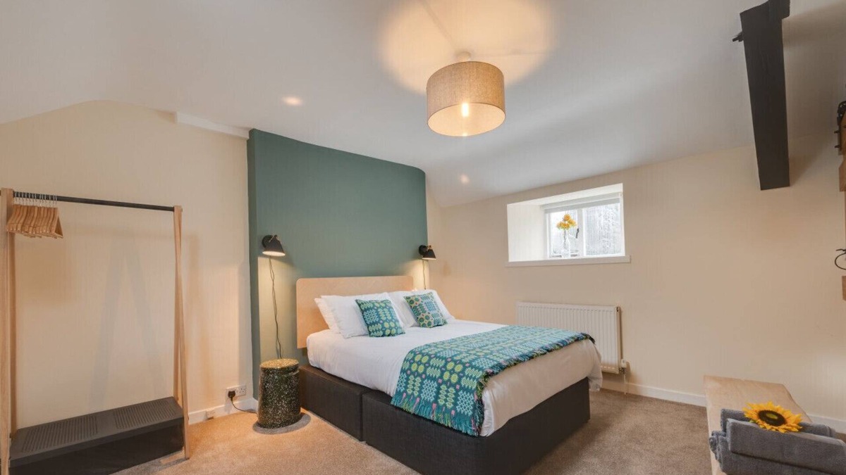 Pentre-Foelas House | Awen y Ddol - Two Bedroom House, Sleeps 4