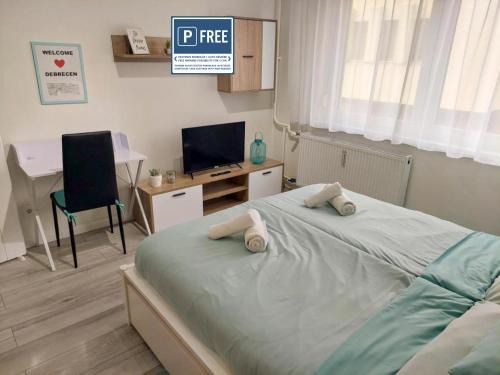 Debrecen Apartment | AwesHome City Apartment - 3 Bedrooms and Free parking