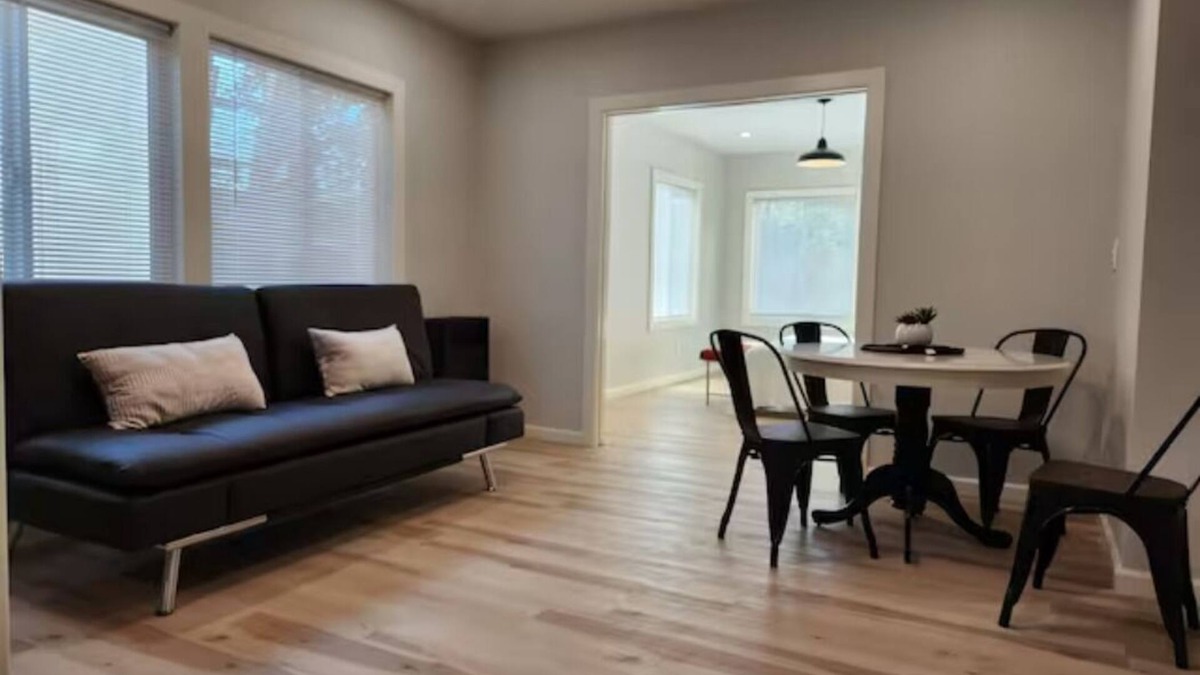 Upper Telegraph Apartment | Awesome 2 Bedroom - Walk to UCB