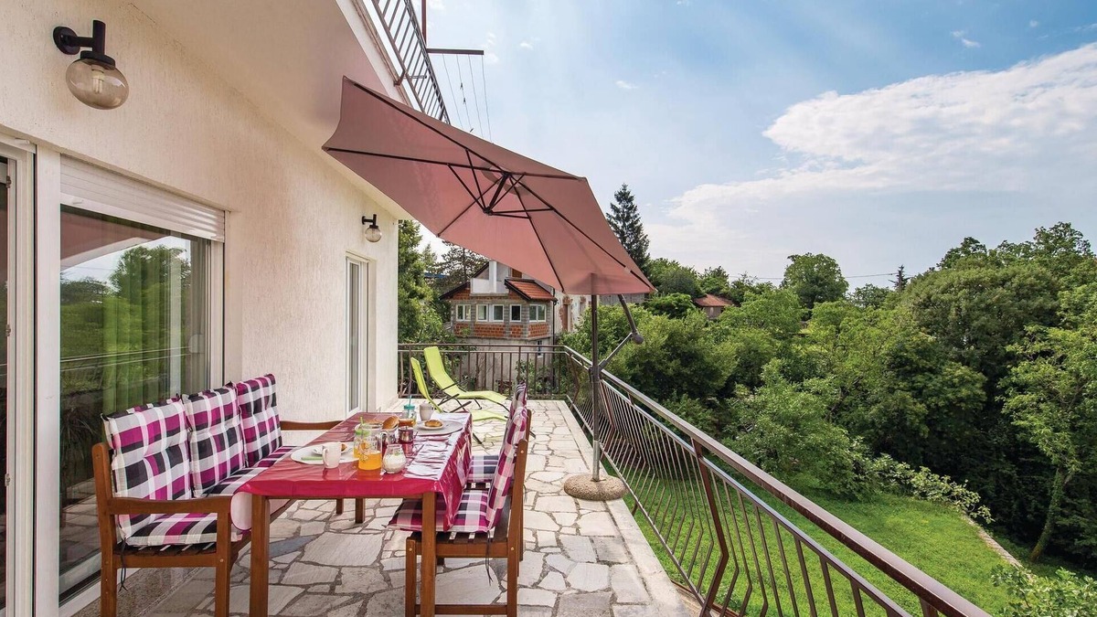 Jusici Apartment | Awesome apartment in Jurdani with WiFi