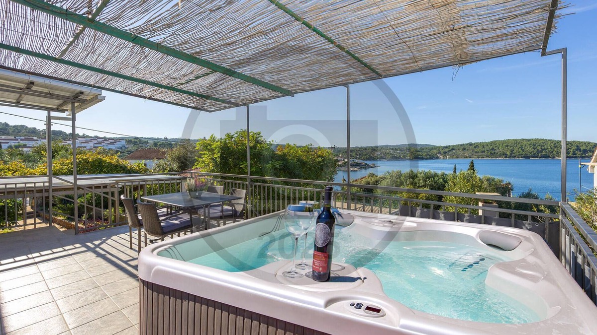Necujam Apartment | Awesome apartment in Necujam with WiFi