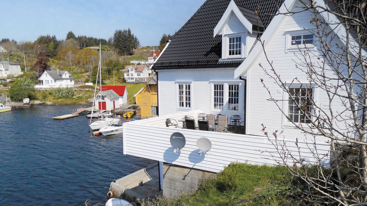 Sund Apartment | Awesome apartment in Steinsland