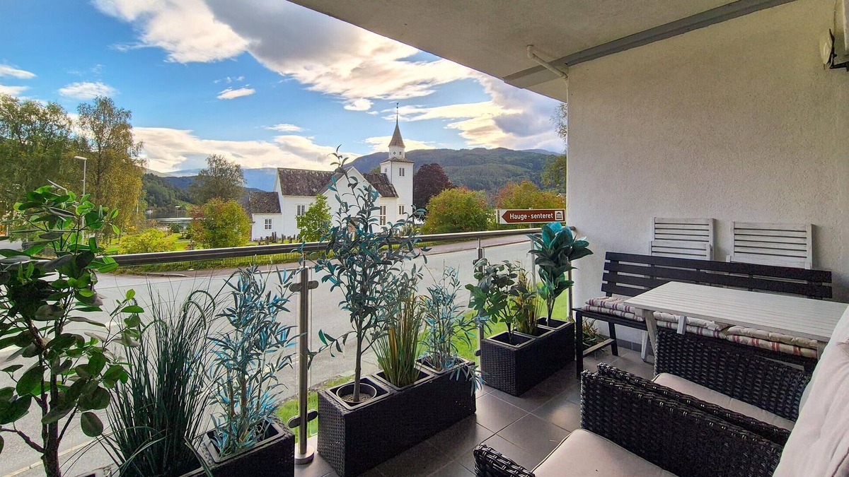Ulvik Apartment | Awesome apartment in Ulvik with house sea view