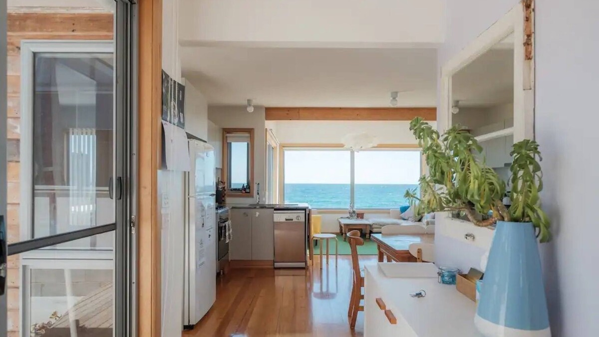 Bicheno Apartment | AWESOME Beach House Bicheno