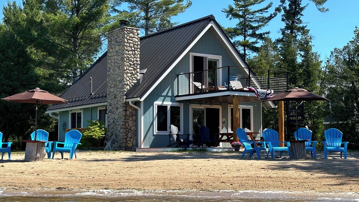 Oden Ski Chalet | Awesome Family Vacation Beach and Ski Chalet - Reserve Your Ski Getaway NOW!
