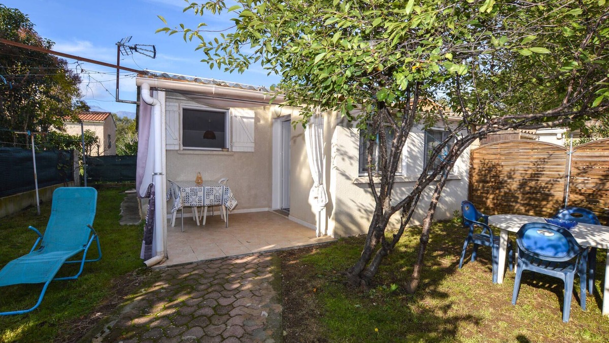 Prunelli-di-Fiumorbo House | Awesome home in Prunelli-di-Fiumorbo