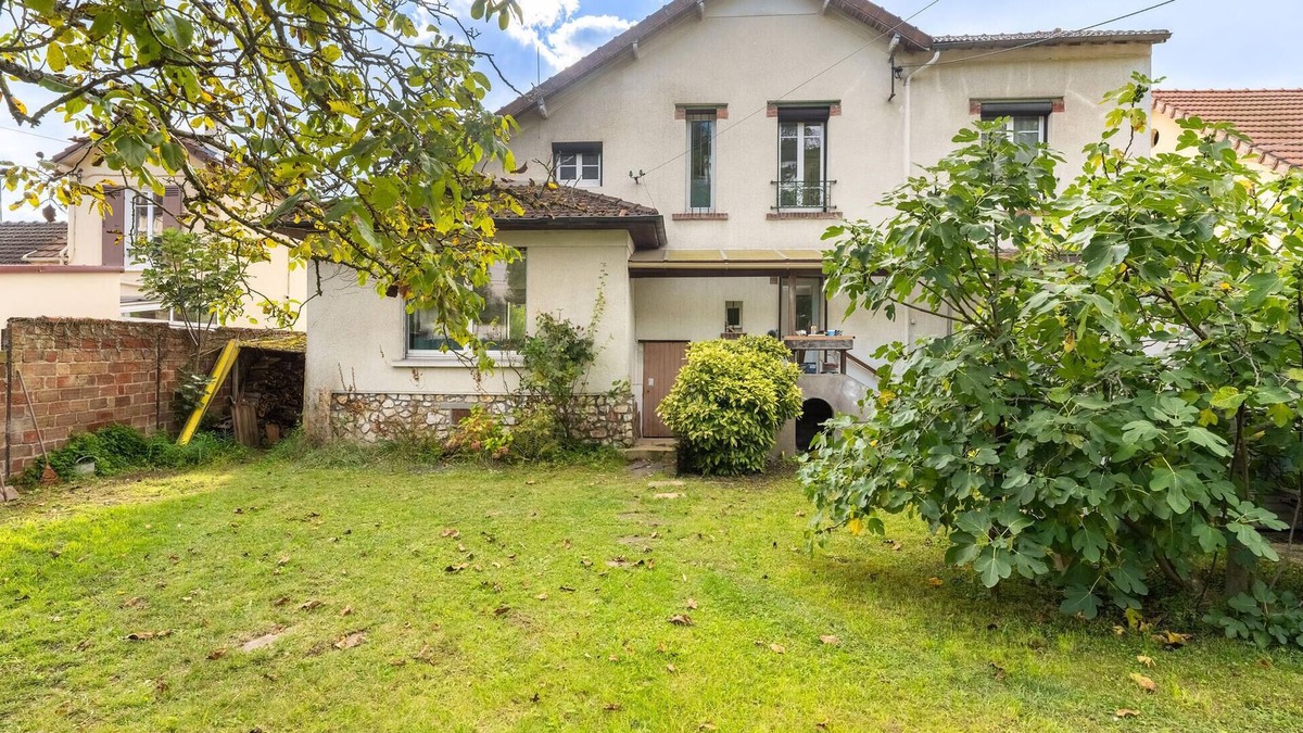 La Frette-sur-Seine House | Awesome home in La Frette-Sur-Seine