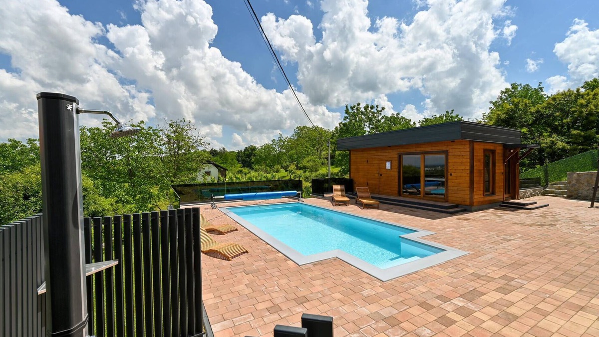 Ludbreg House | Awesome home in Vinogradi Ludbreski