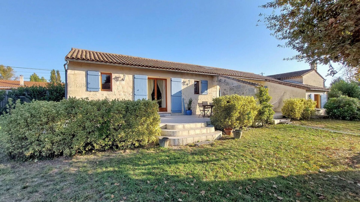 Ambares-et-Lagrave House | Awesome home in Ambares et Lagrave