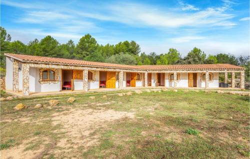 La Riera de Gaia House | Awesome Home In Ardenya With Wifi