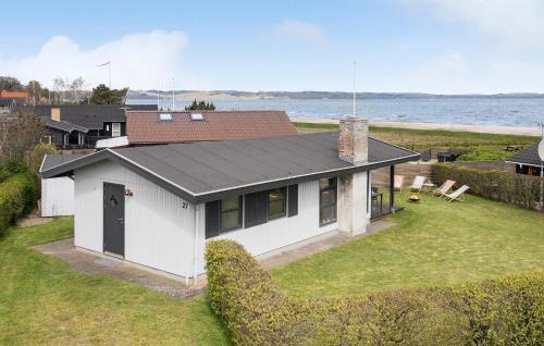 Hvidbjerg Strand House | Awesome Home In Børkop