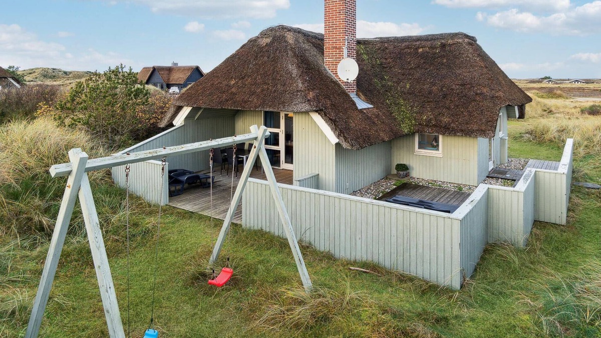 Blavand Strand House | Awesome home in Blåvand with sauna