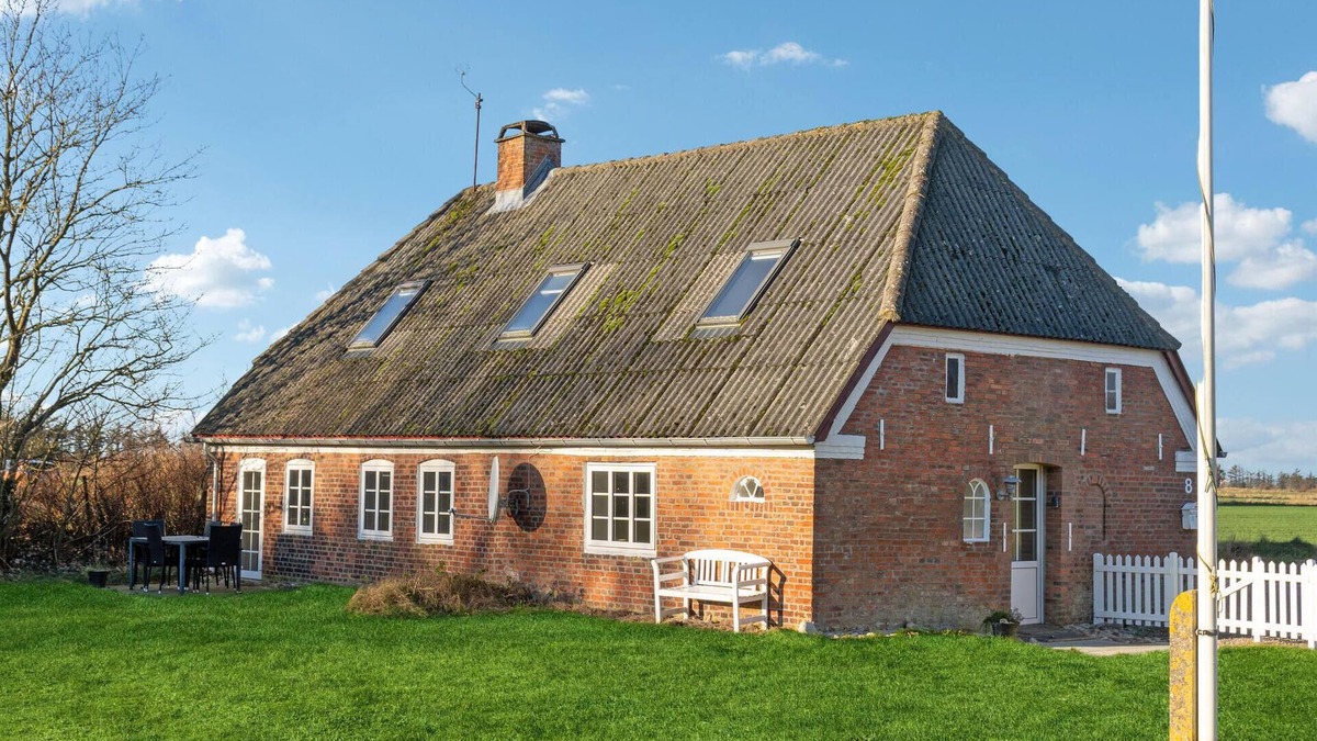 Ballum House | Awesome home in Bredebro with WiFi