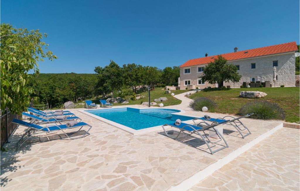 Cista Provo House | Awesome home in Cista Provo with WiFi, Private swimming pool and Heated swimming pool