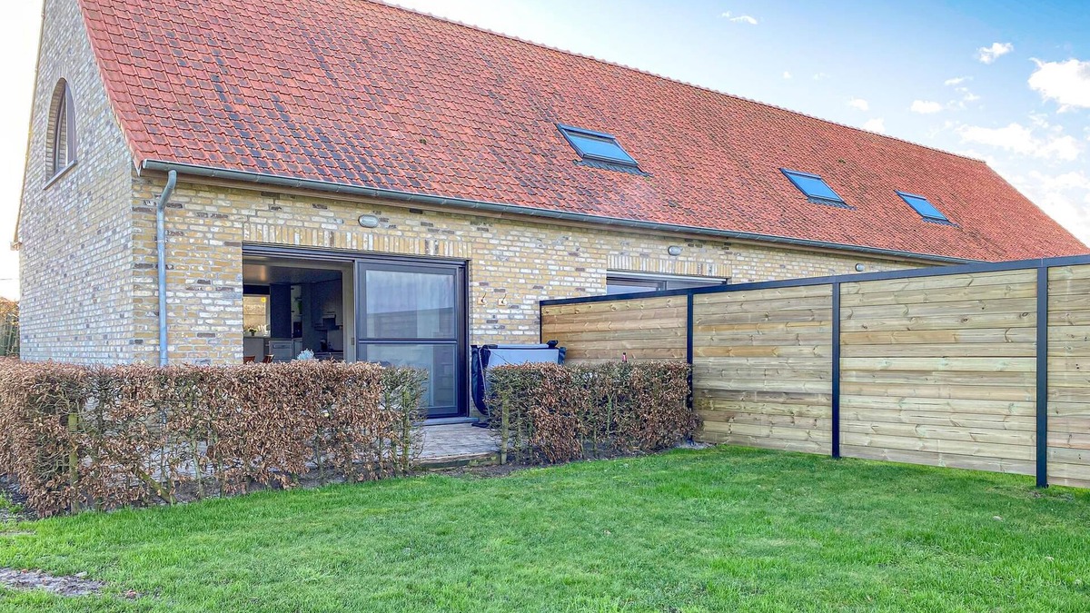 Nieuwkapelle House | Awesome home in Diksmuide with WiFi