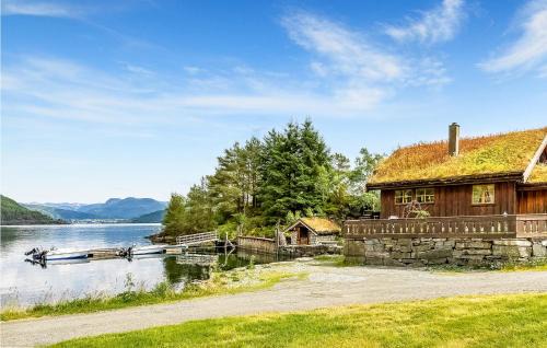 Etne House | Awesome Home In Etne With Sauna