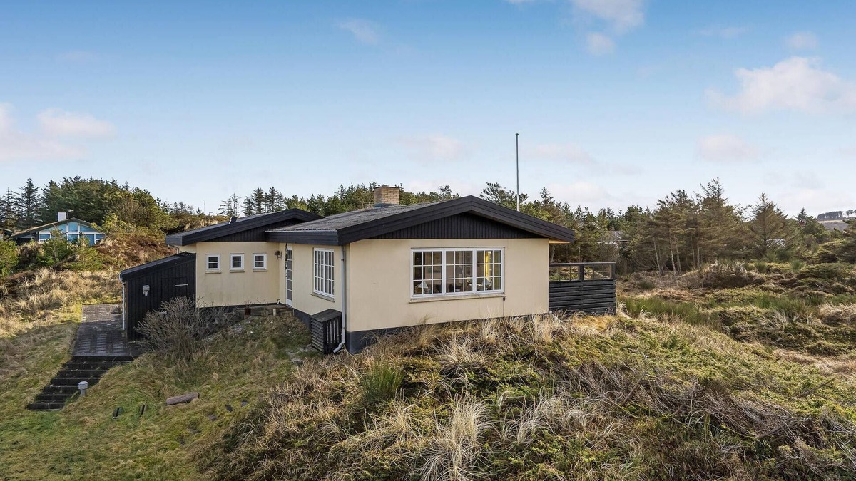 Slette Strand House | Awesome home in Fjerritslev with WiFi