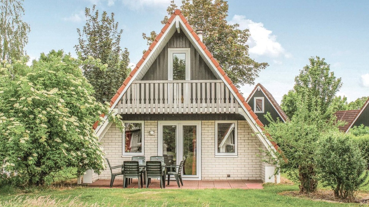 Gramsbergen House | Awesome home in Gramsbergen with WiFi