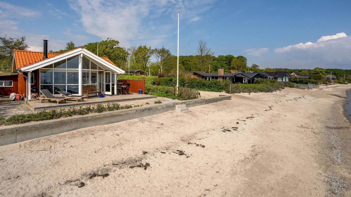 Kelstrup Strand House | Awesome home in Haderslev with WiFi