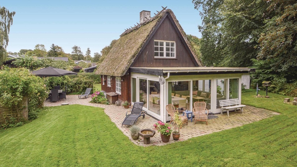 Kelstrup Strand House | Awesome home in Haderslev with WiFi