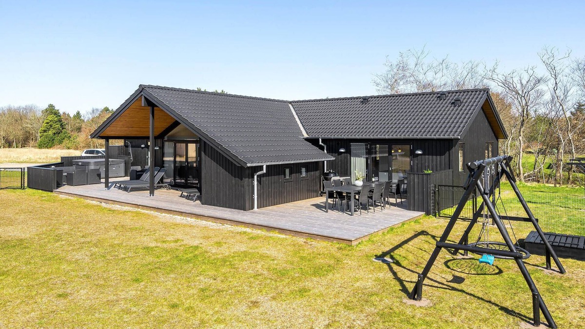 Henne House | Awesome home in Henne with kitchen