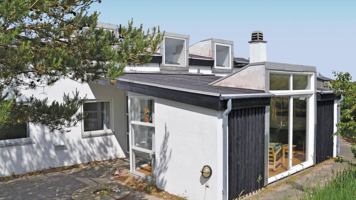 Hirtshals House | Awesome home in Hirtshals with sauna