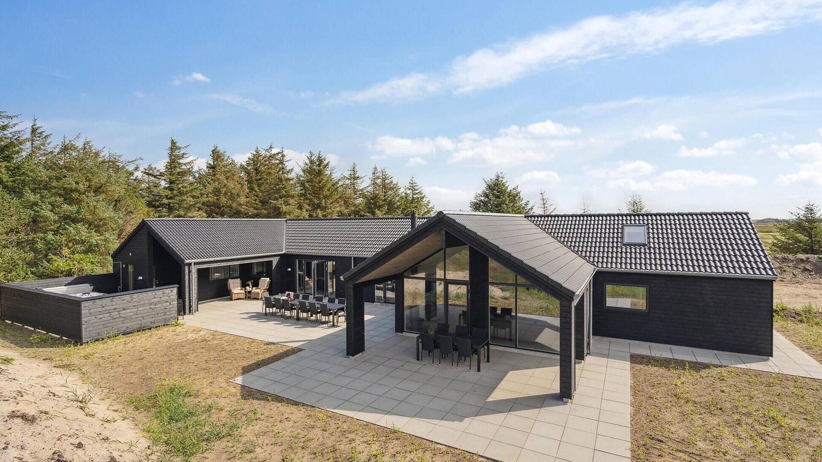 Hvide Sande House | Awesome home in Hvide Sande with sauna