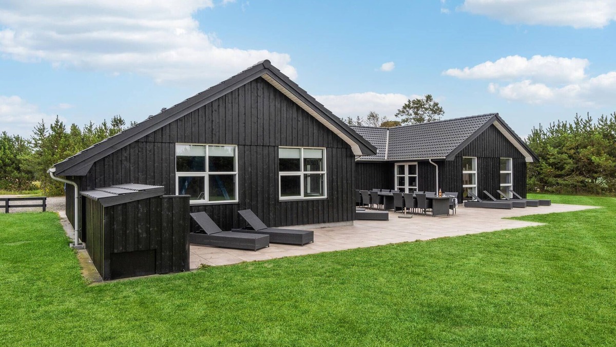 Jerup House | Awesome home in Jerup with kitchen