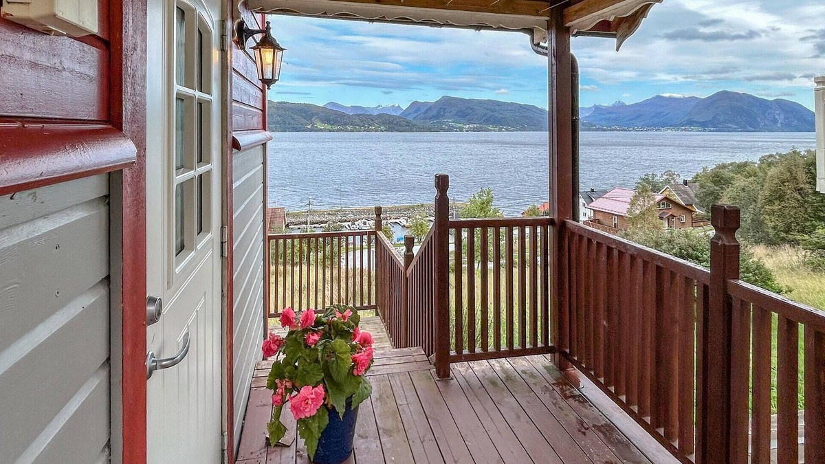 Lauvstad House | Awesome home in Lauvstad with WiFi