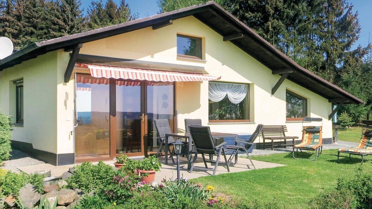 Rosenbach/Vogtl. House | Awesome home in Mehltheuer